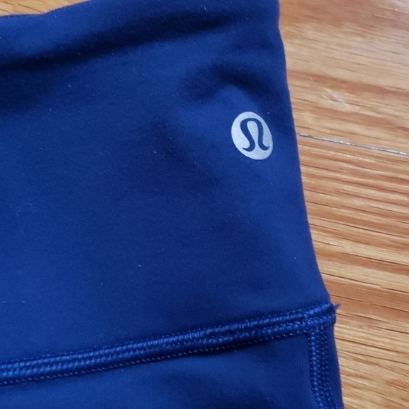 * NWT Lululemon Gather & Crow Crop II Size 2 - Picture 6 of 6